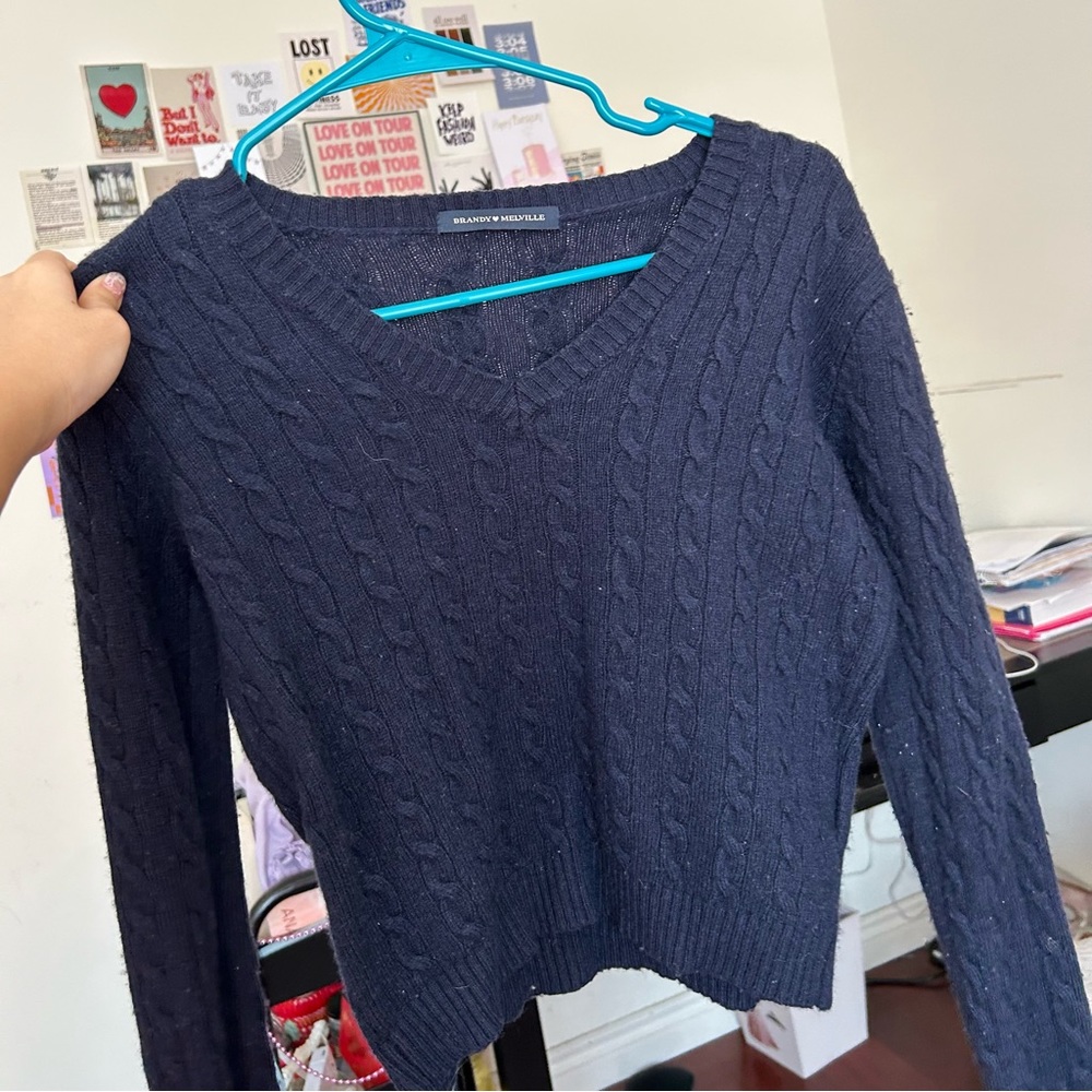 BRANDY MELVILLE sweater